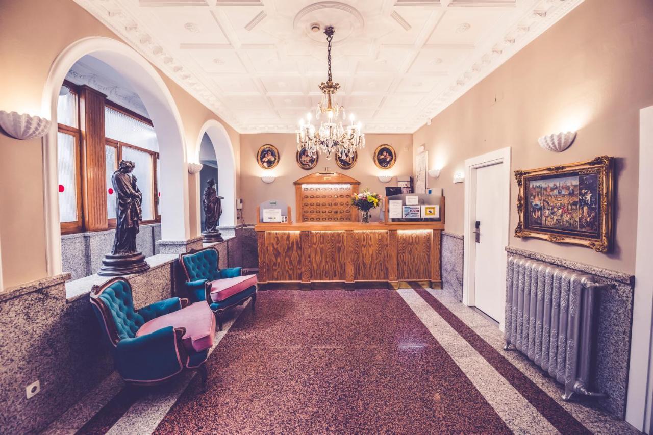 Hostal Marlasca Madrid Exterior photo