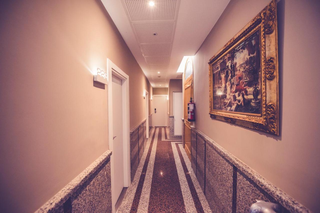 Hostal Marlasca Madrid Exterior photo