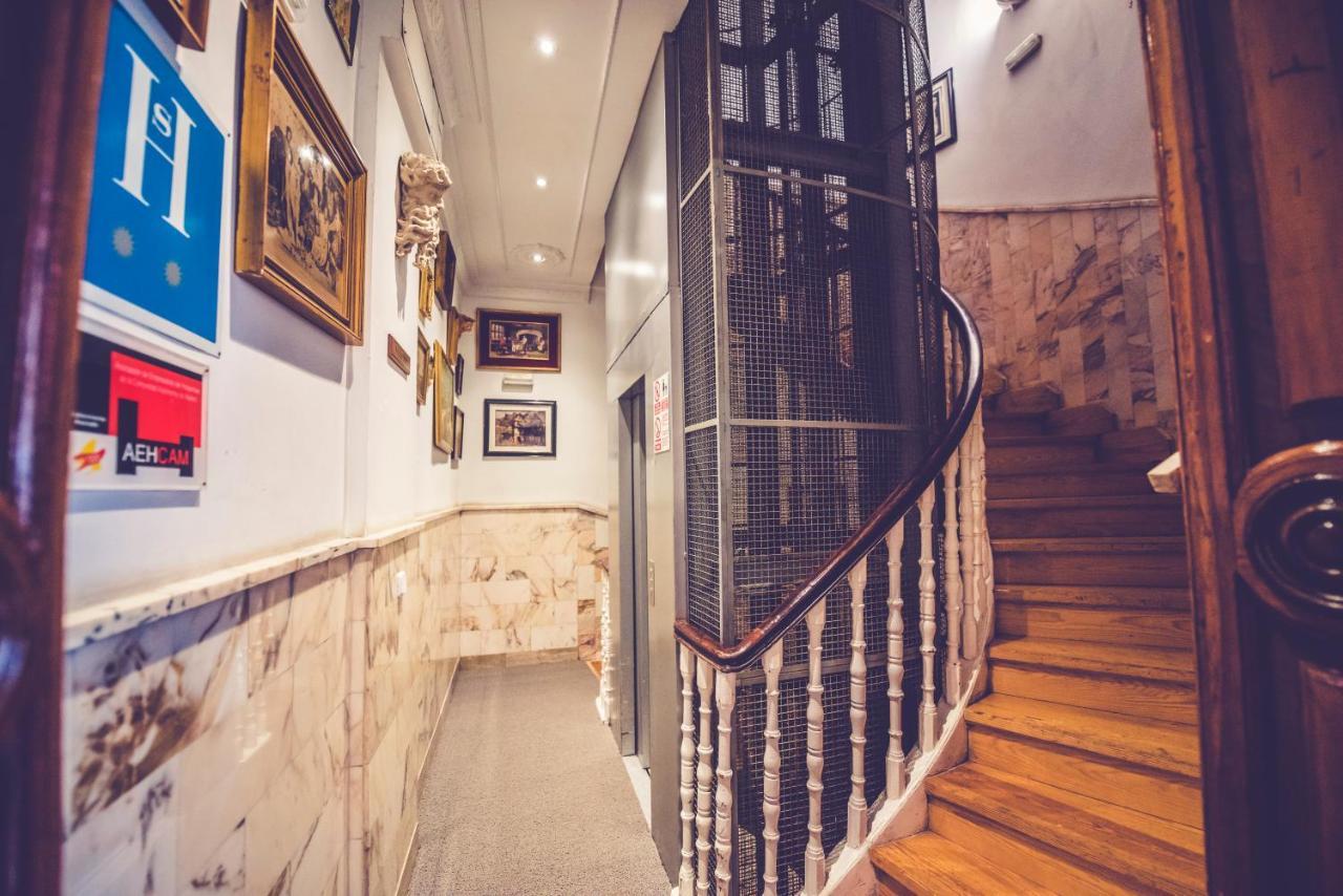 Hostal Marlasca Madrid Exterior photo