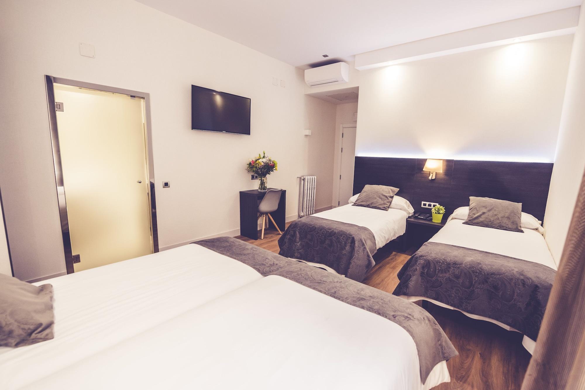 Hostal Marlasca Madrid Exterior photo