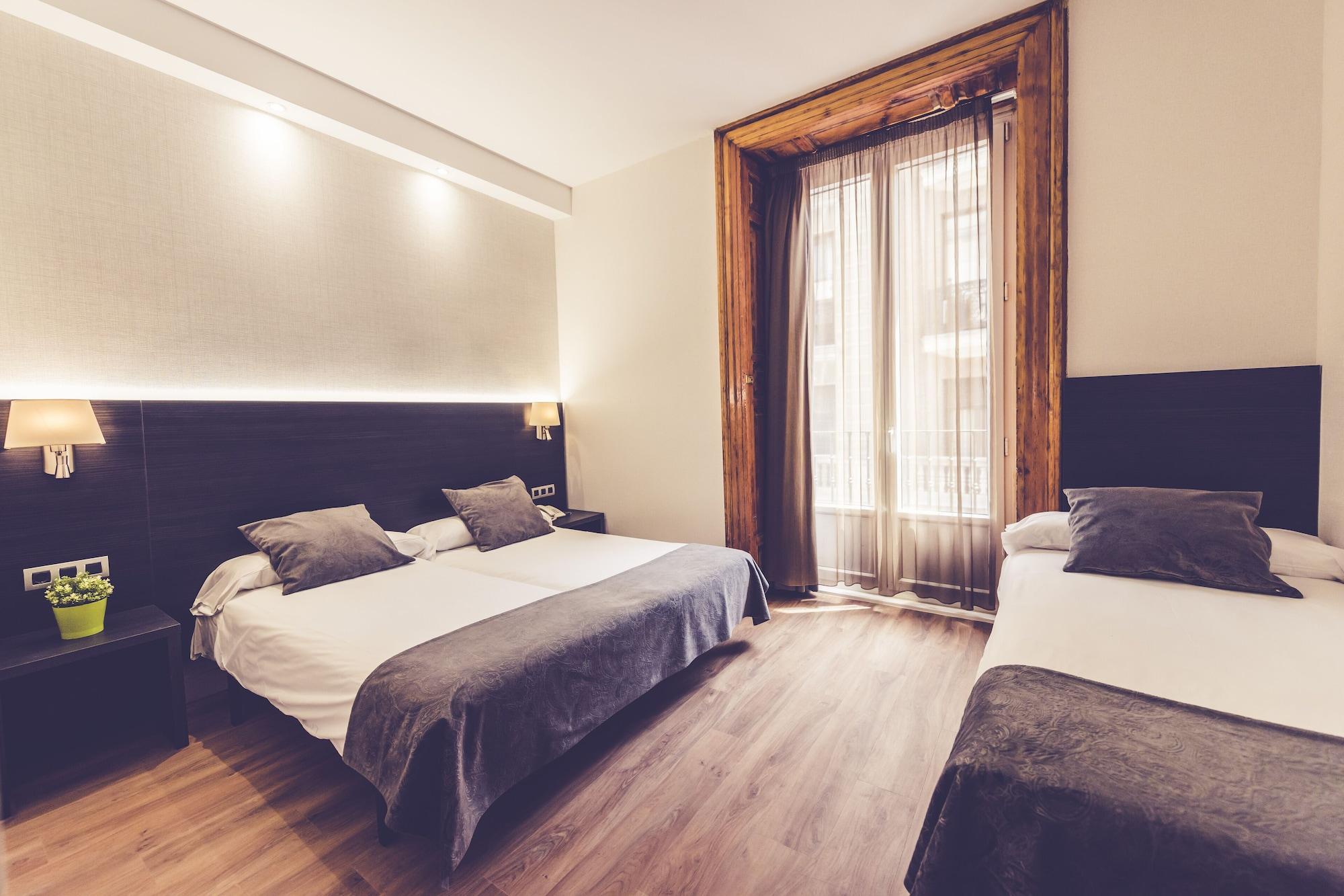 Hostal Marlasca Madrid Exterior photo