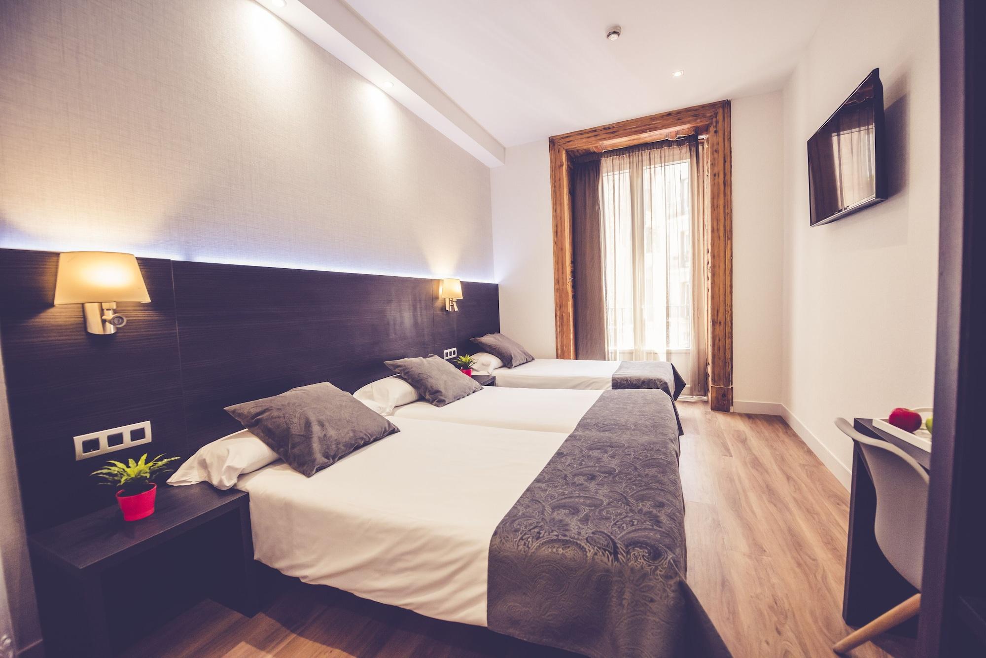 Hostal Marlasca Madrid Exterior photo