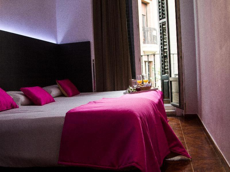 Hostal Marlasca Madrid Room photo